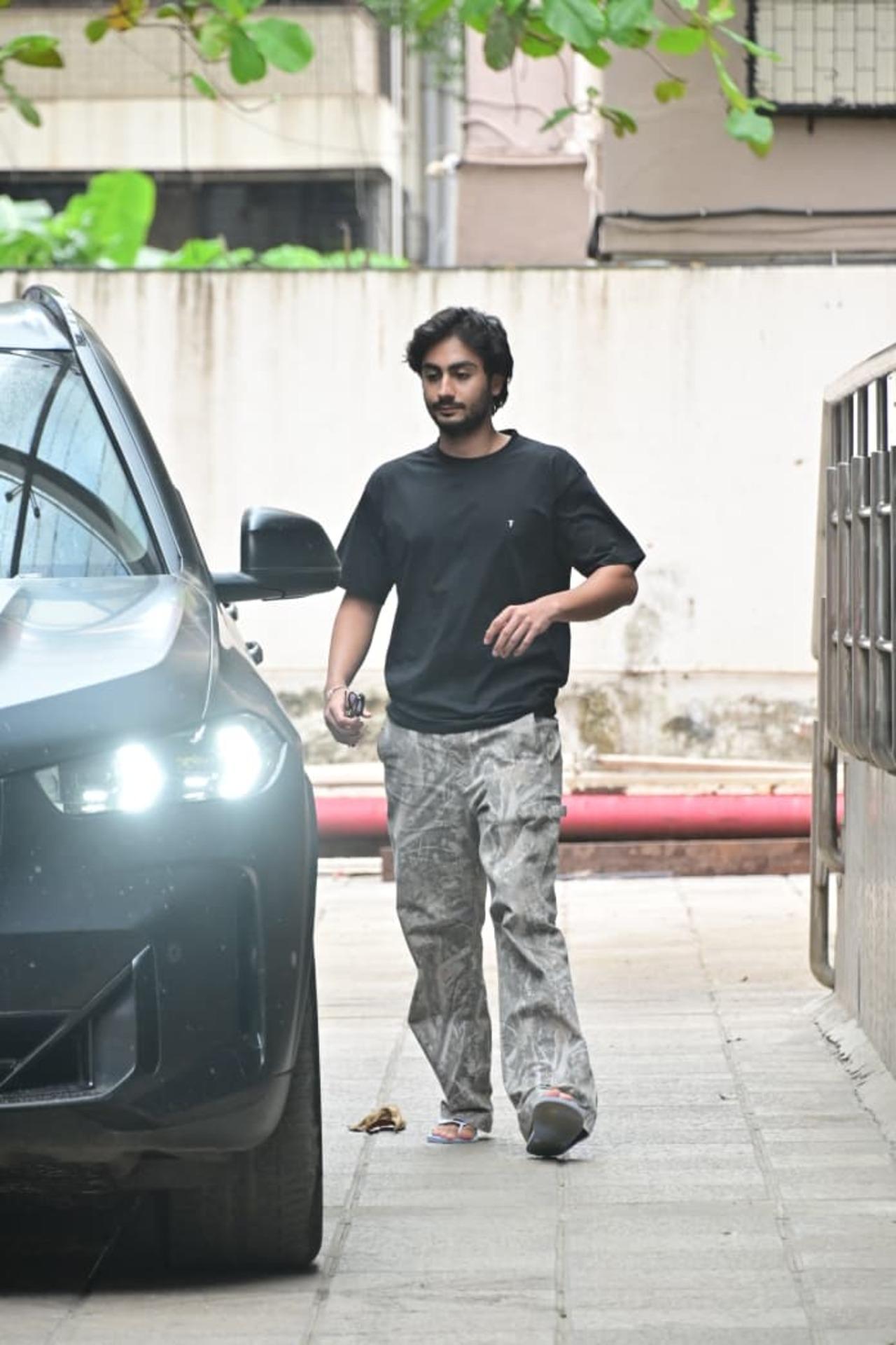 Arbaaz Khan's elder son Arhaan Khan was spotted exiting the hospital after visiting his newborn baby girl, Sshura Khan delivered a baby girl.